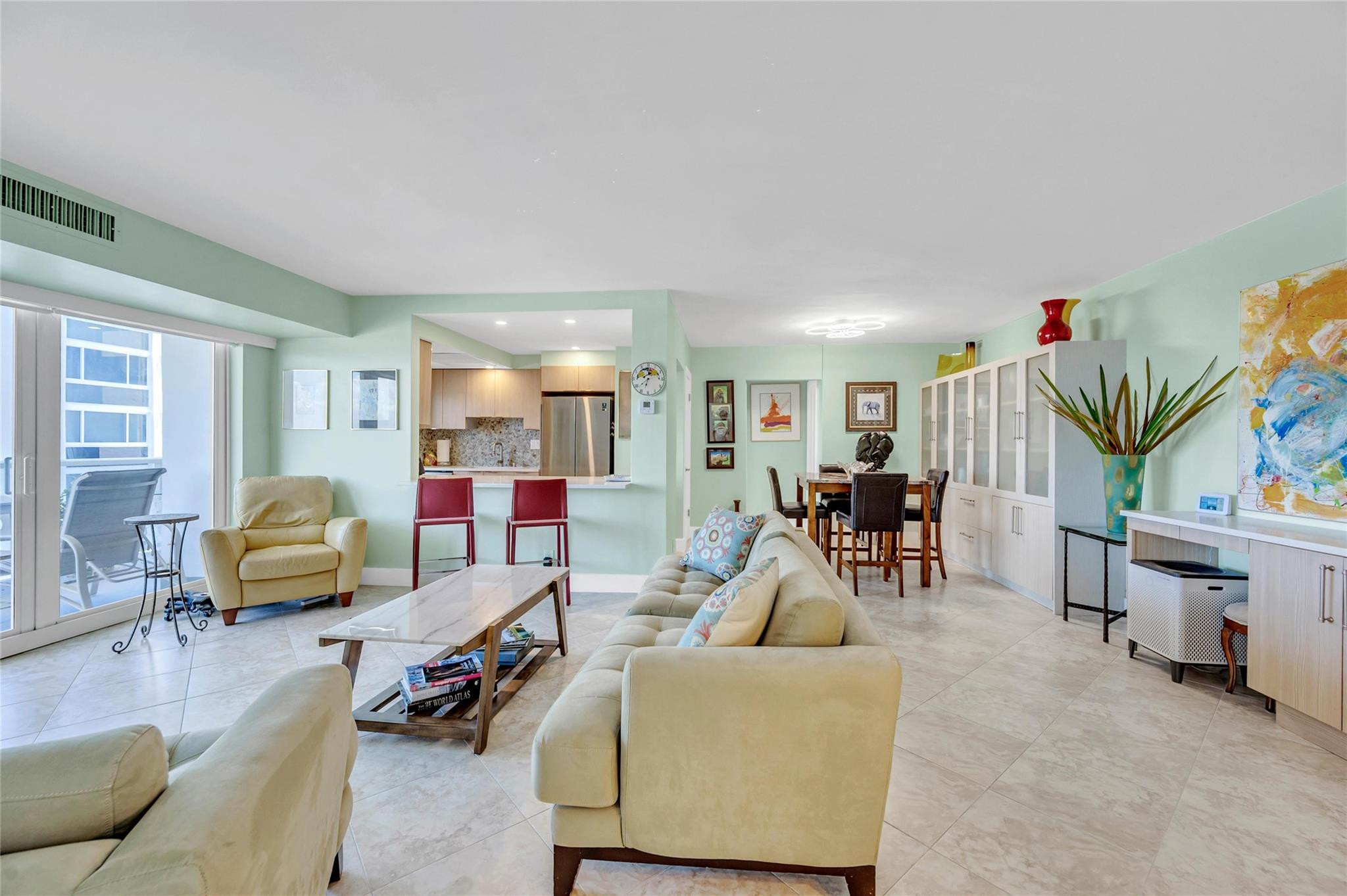 2701 N Ocean Blvd 17B