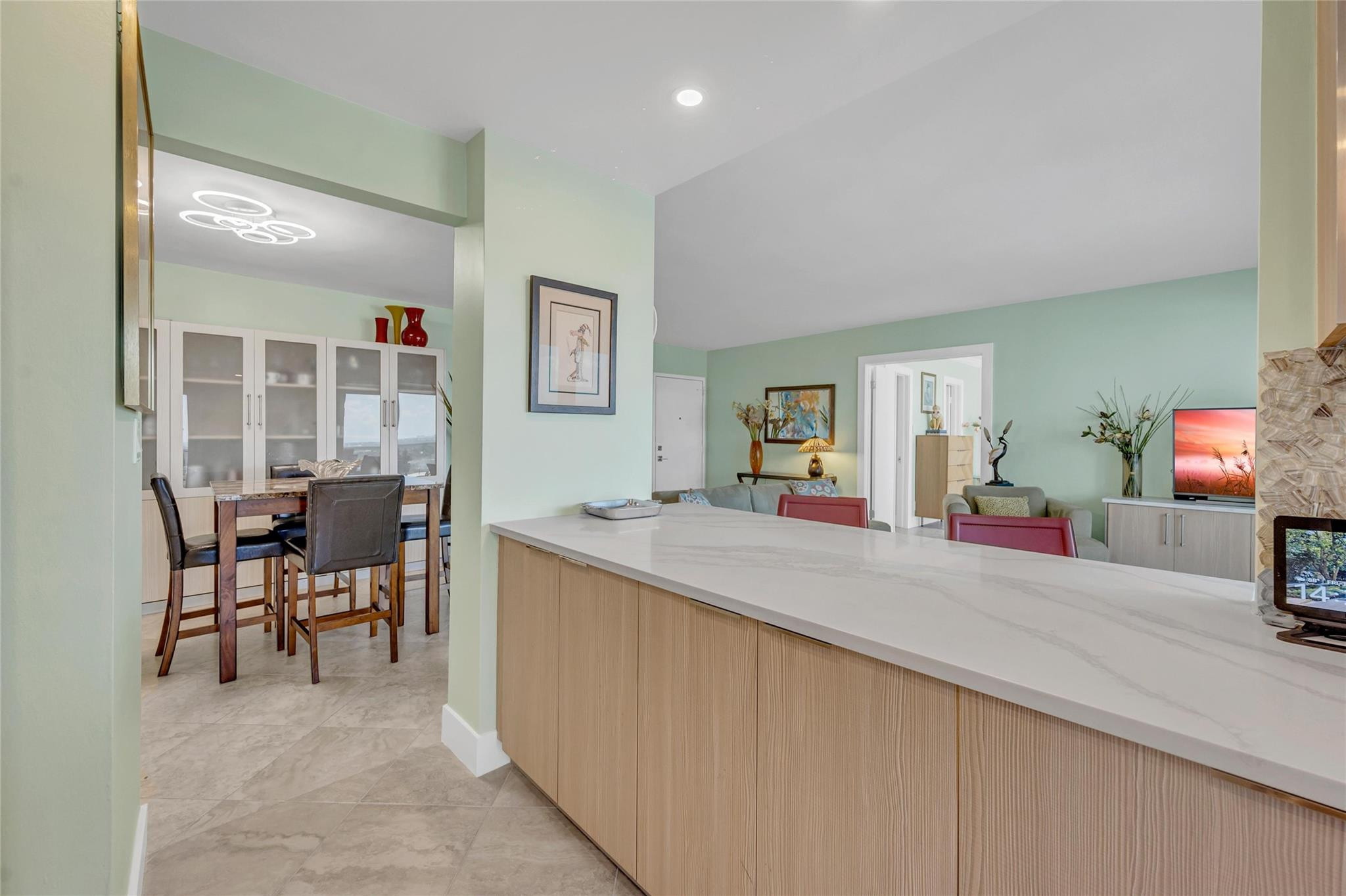 2701 N Ocean Blvd 17B