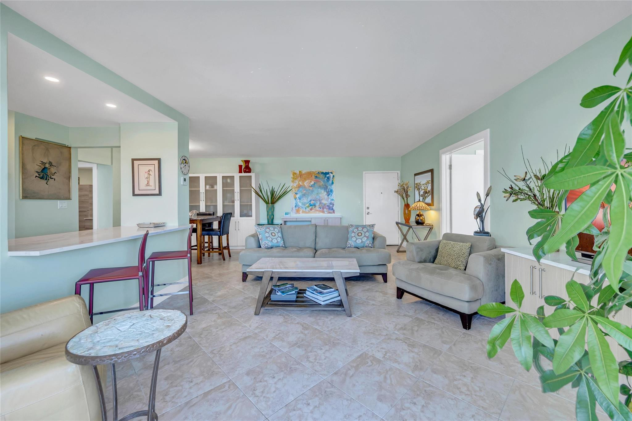 2701 N Ocean Blvd 17B