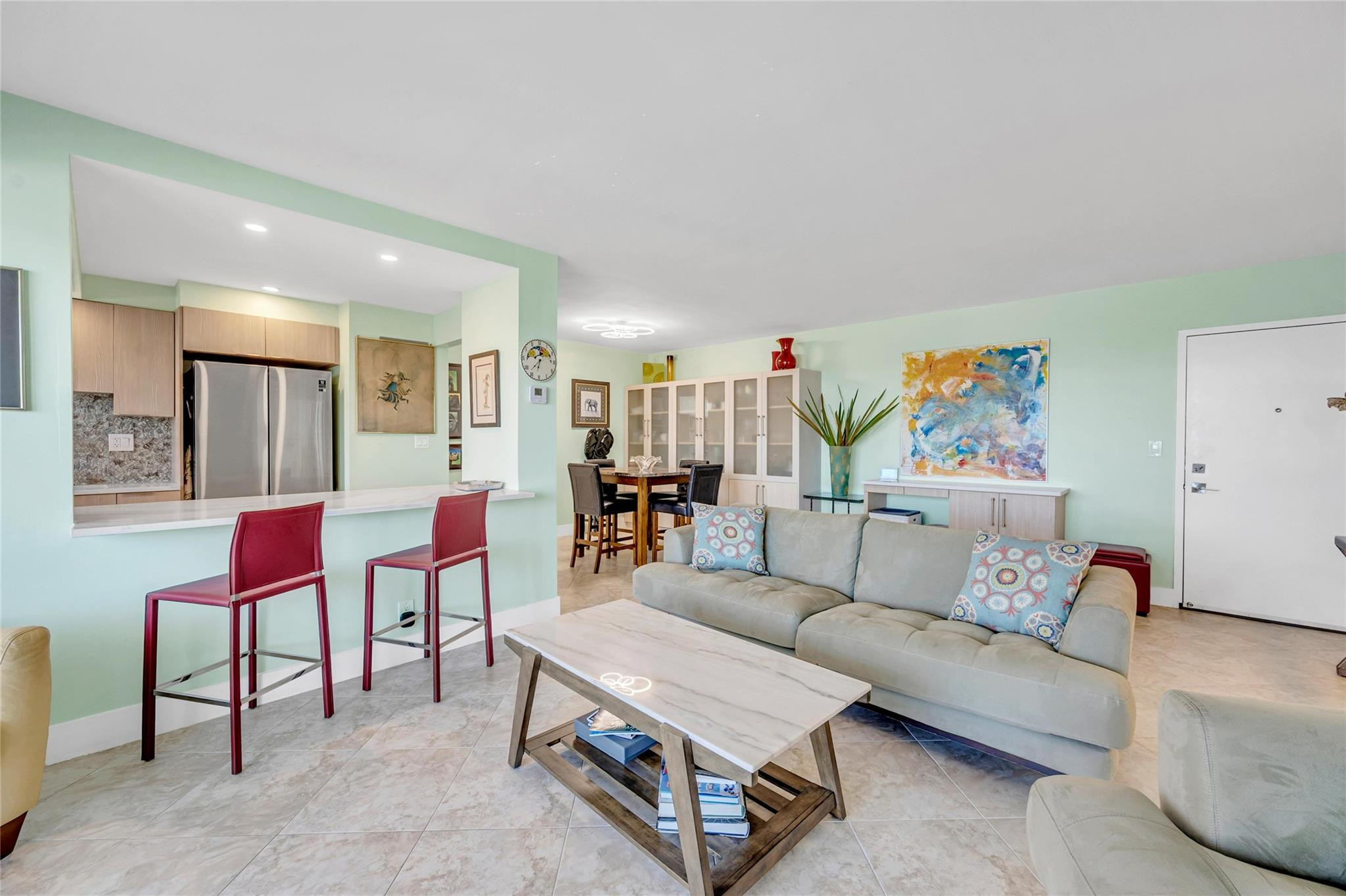 2701 N Ocean Blvd 17B