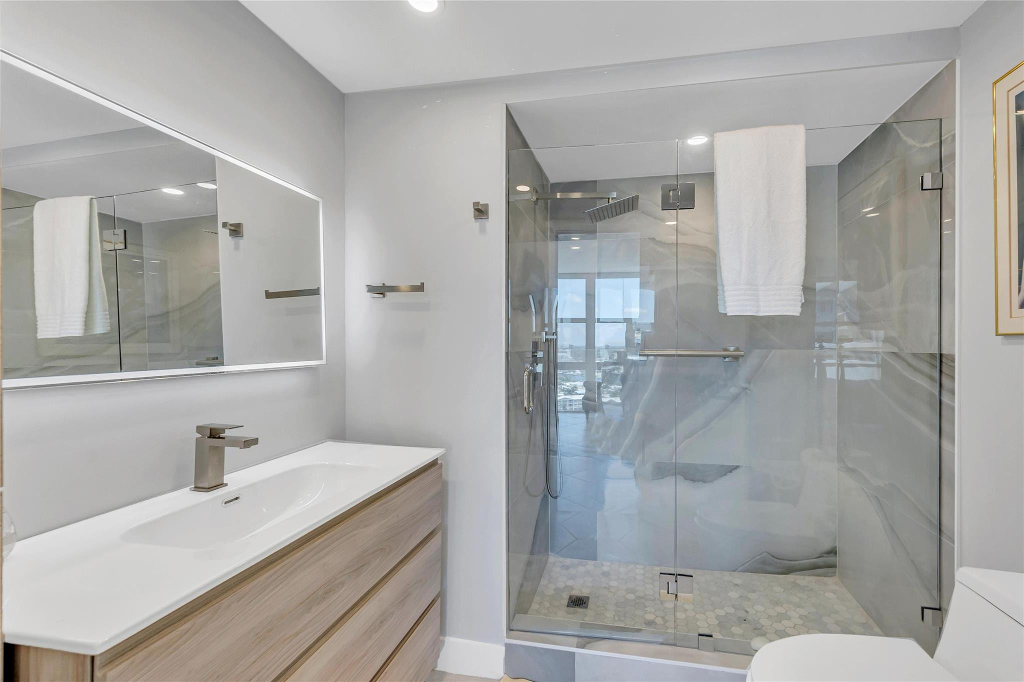 2701 N Ocean Blvd 17B