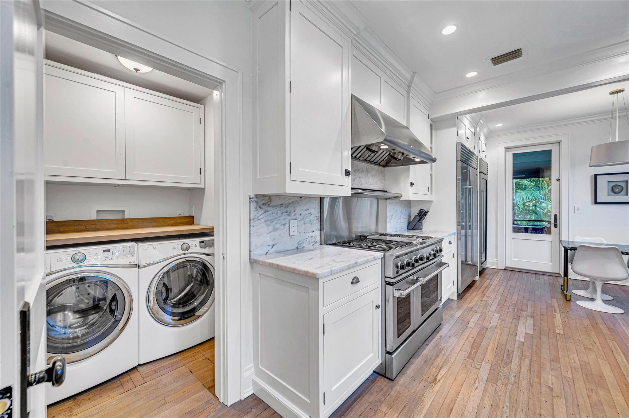 431 N Victoria Park Rd