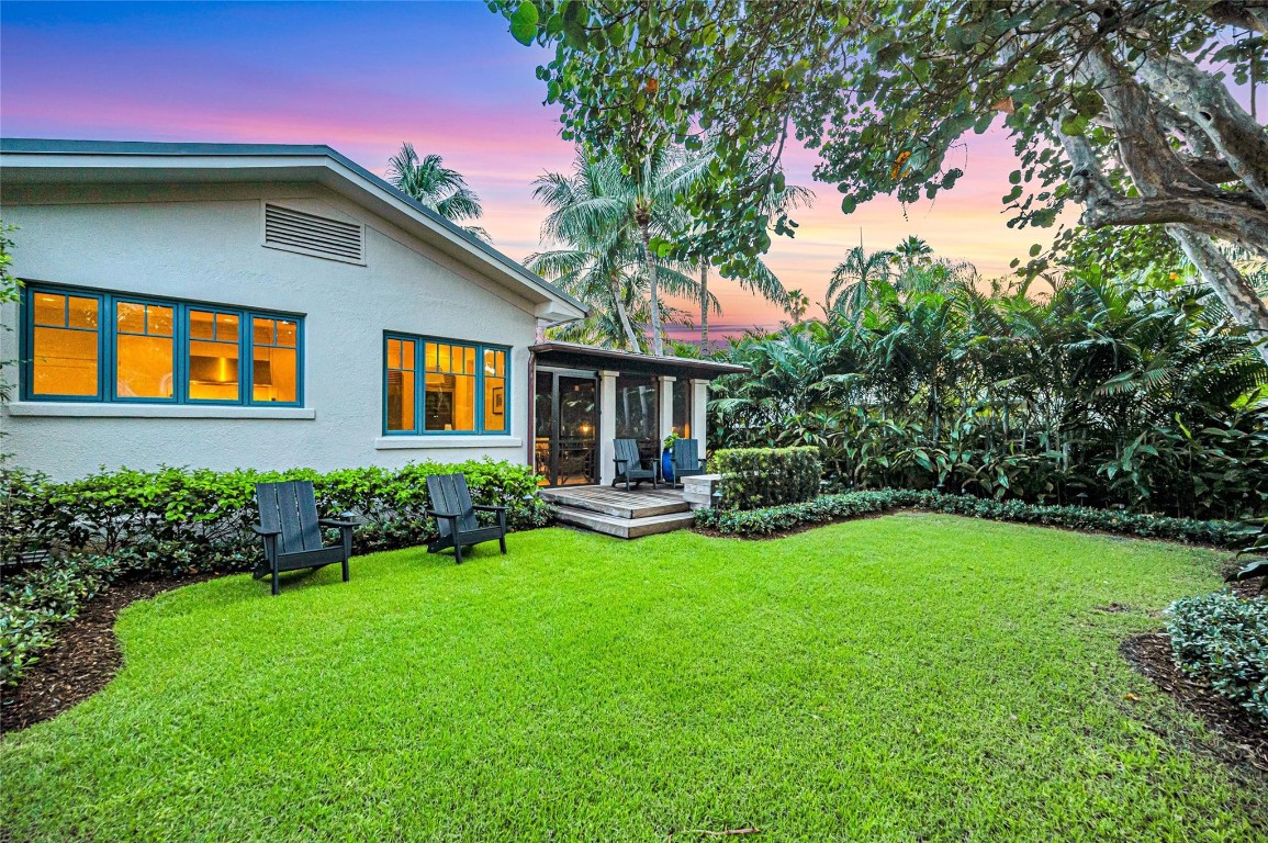 431 N Victoria Park Rd