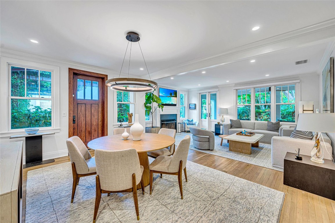 431 N Victoria Park Rd