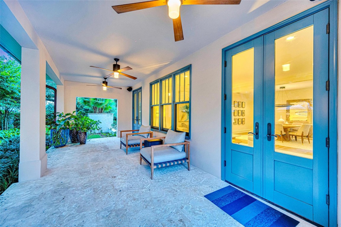 431 N Victoria Park Rd