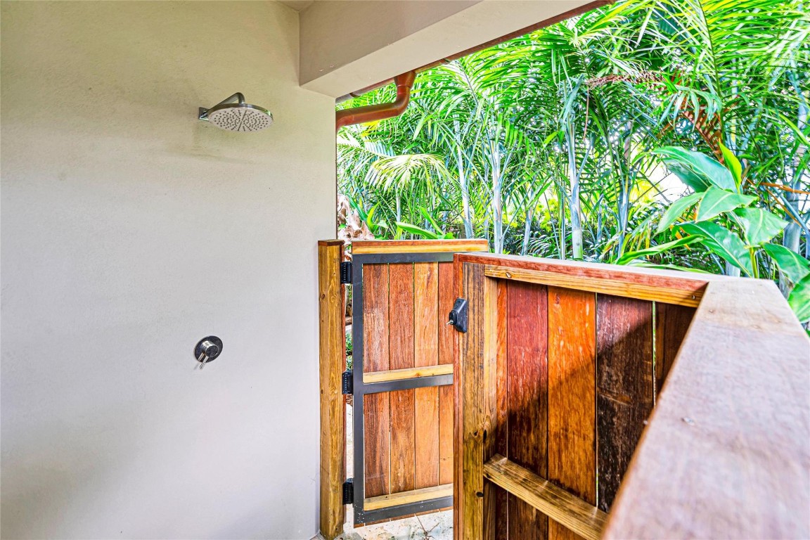 431 N Victoria Park Rd