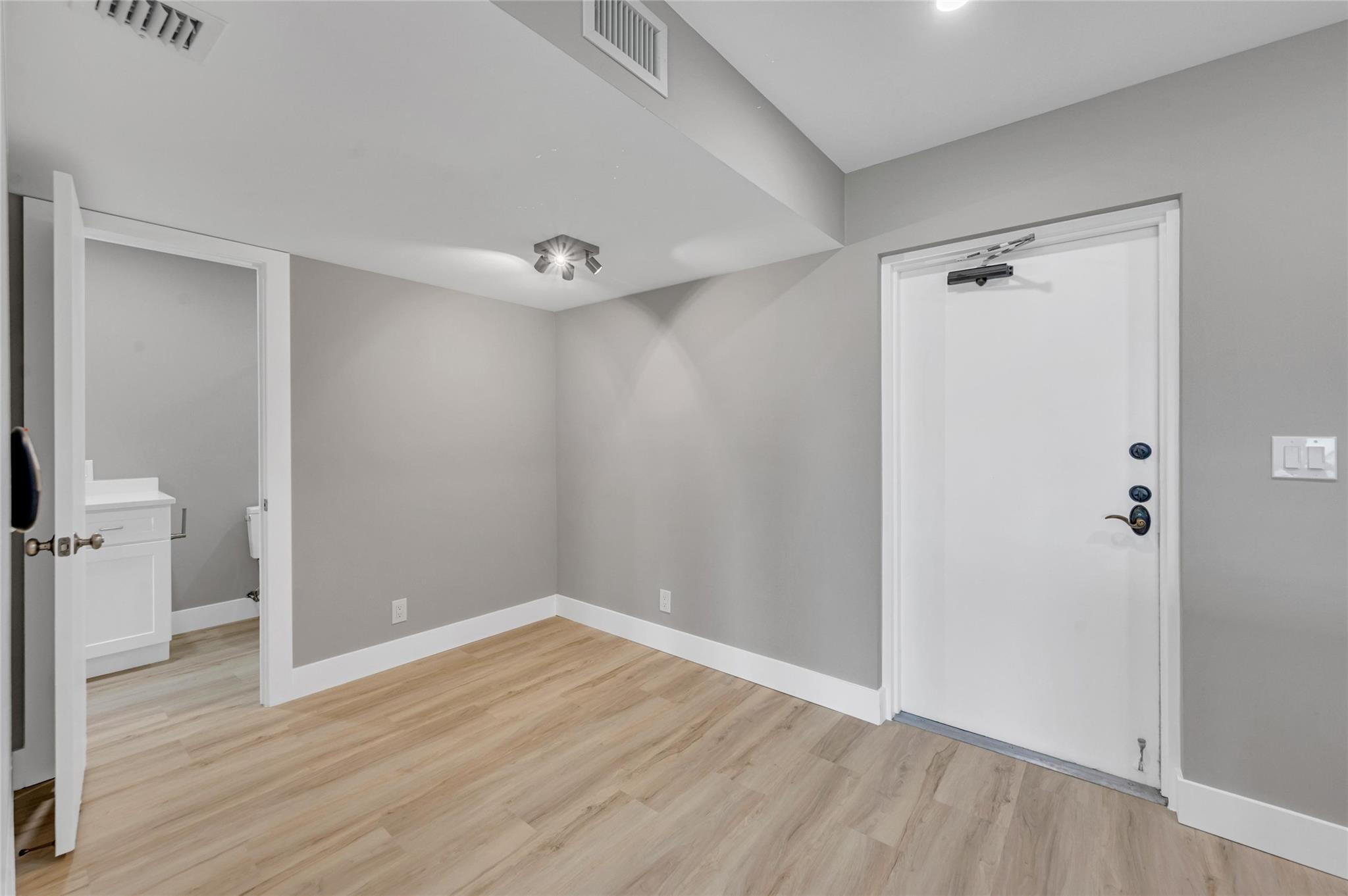 615 NE 12th Ave 412
