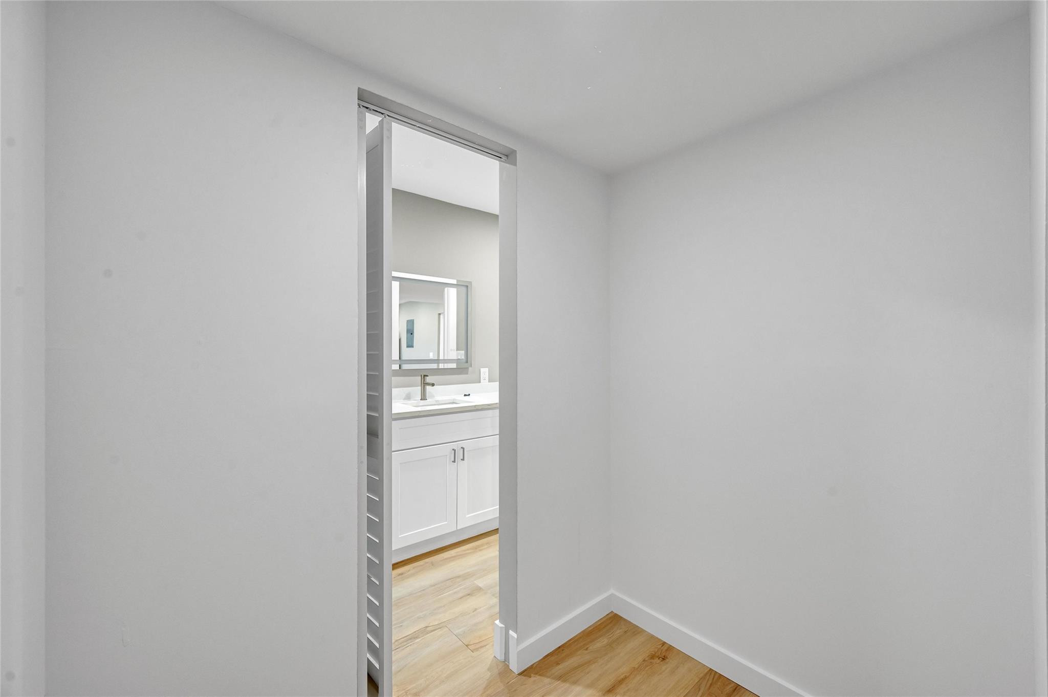615 NE 12th Ave 412