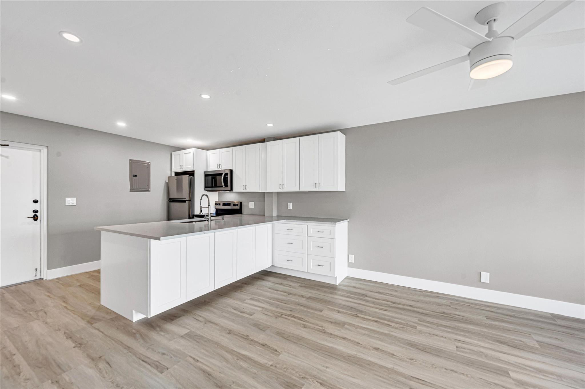 615 NE 12th Ave 412