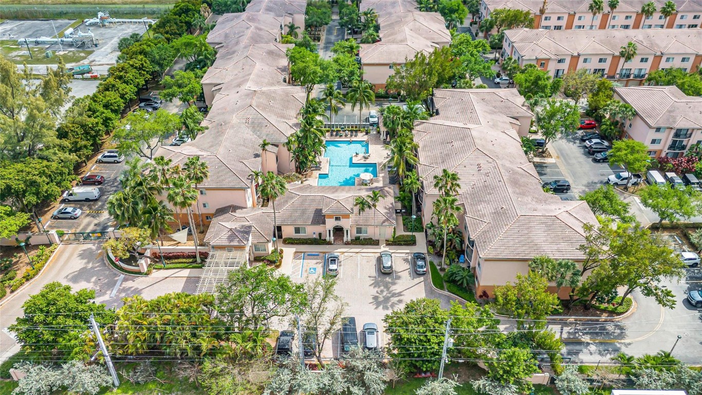 2039 SE 10th Ave 502