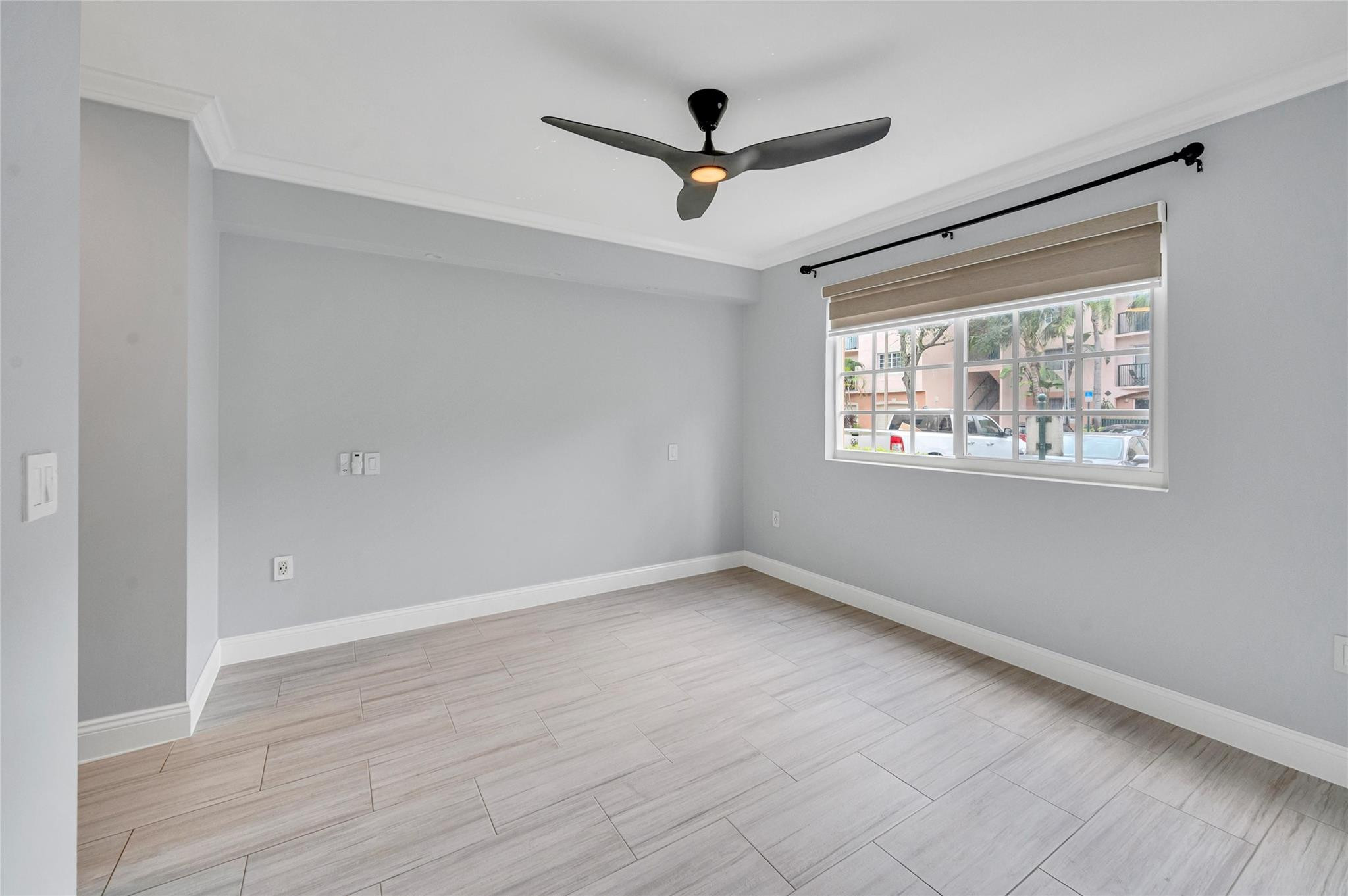 2039 SE 10th Ave 502