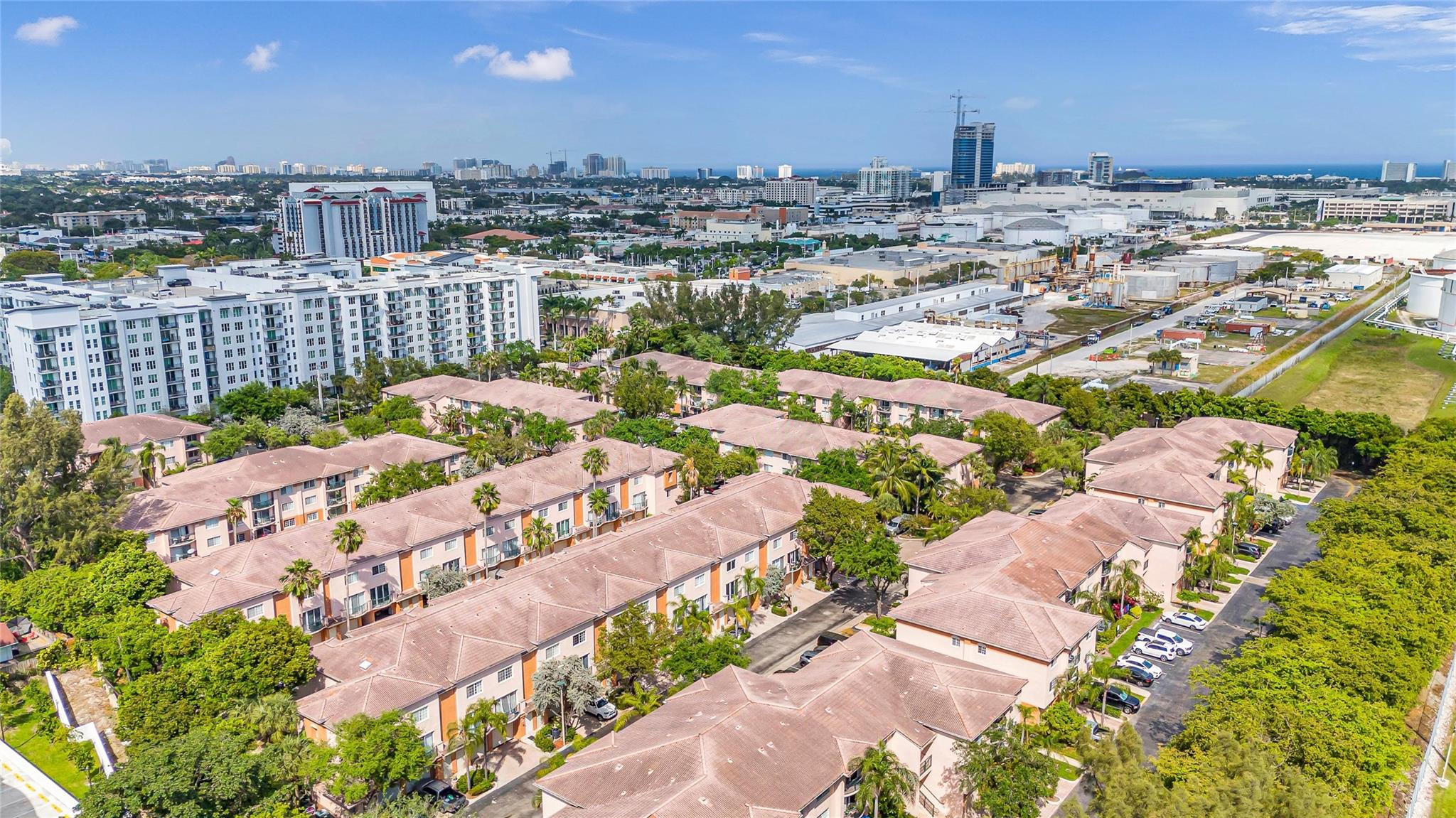 2039 SE 10th Ave 502