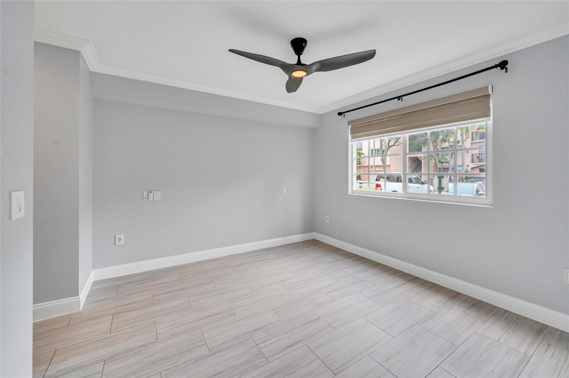 2039 SE 10th Ave 502