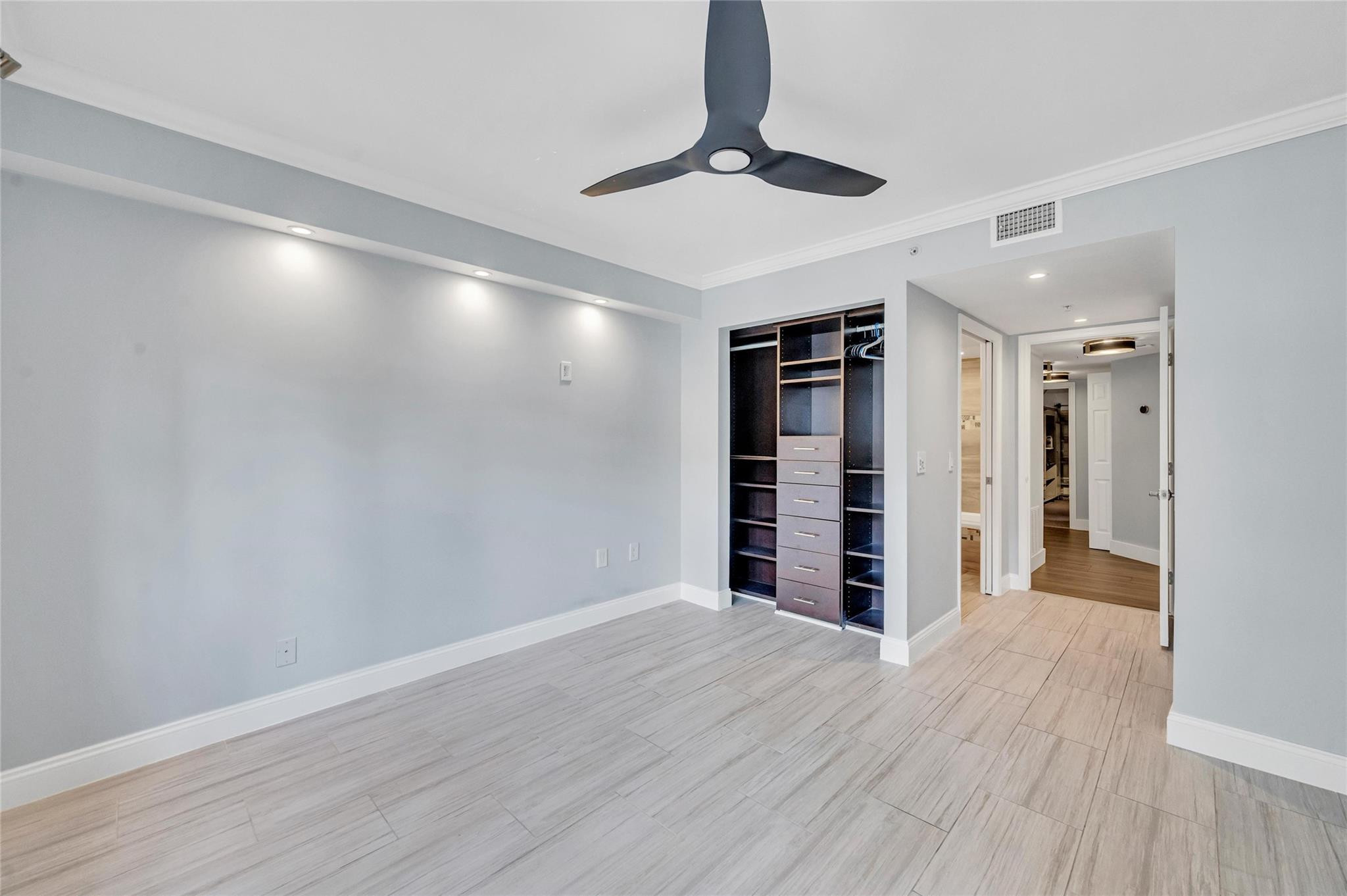 2039 SE 10th Ave 502