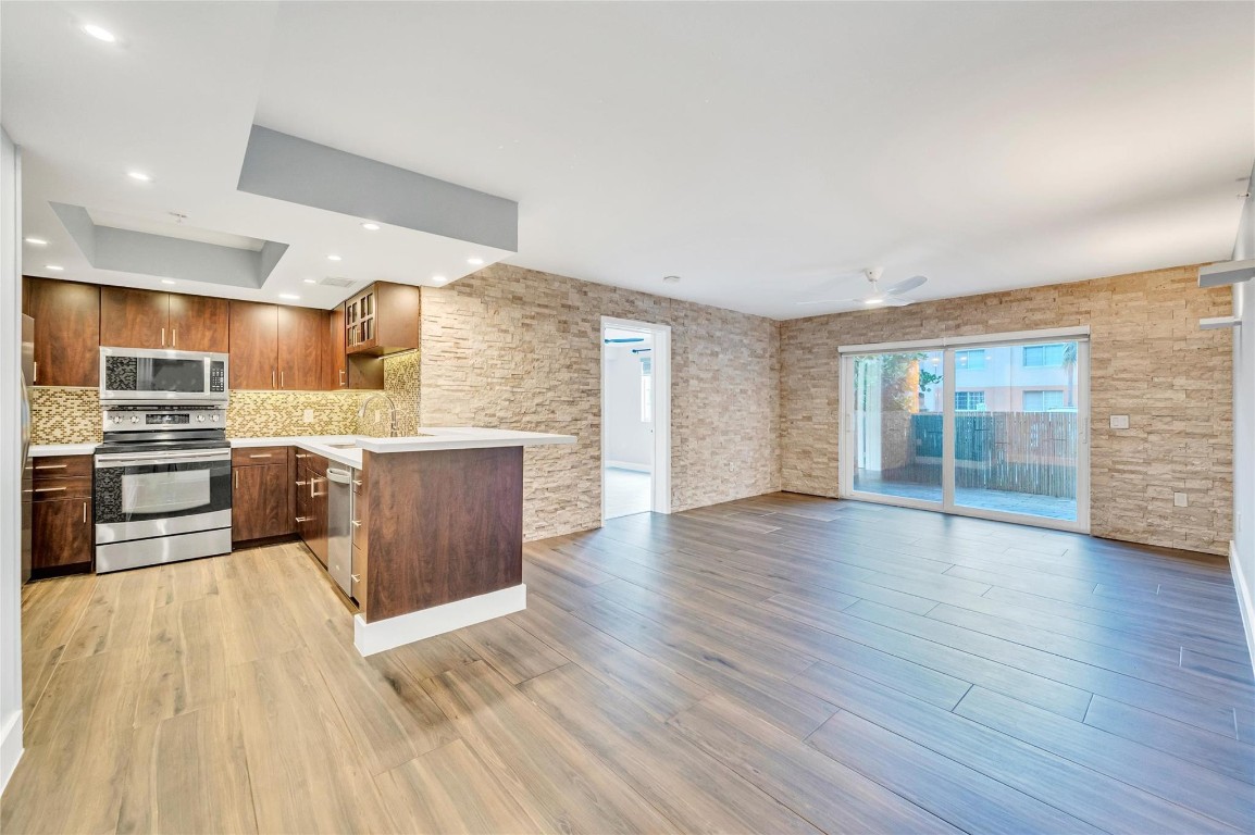 2039 SE 10th Ave 502