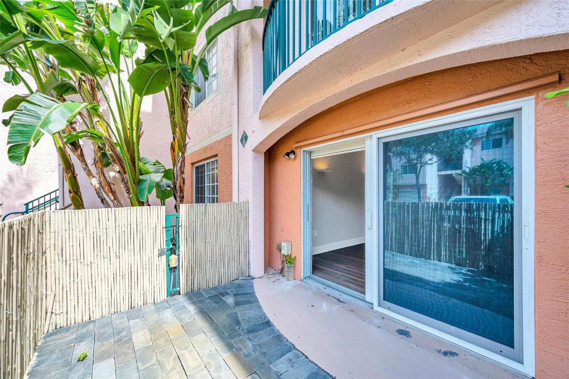 2039 SE 10th Ave 502