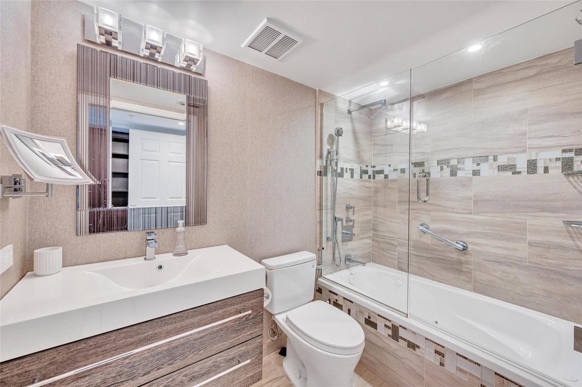 2039 SE 10th Ave 502