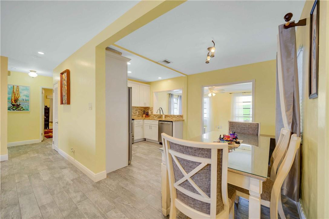1607 NE 15th Ave 1