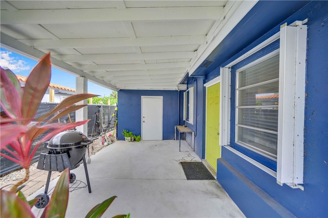 1607 NE 15th Ave 1