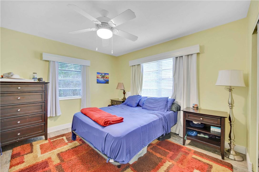 1607 NE 15th Ave 1