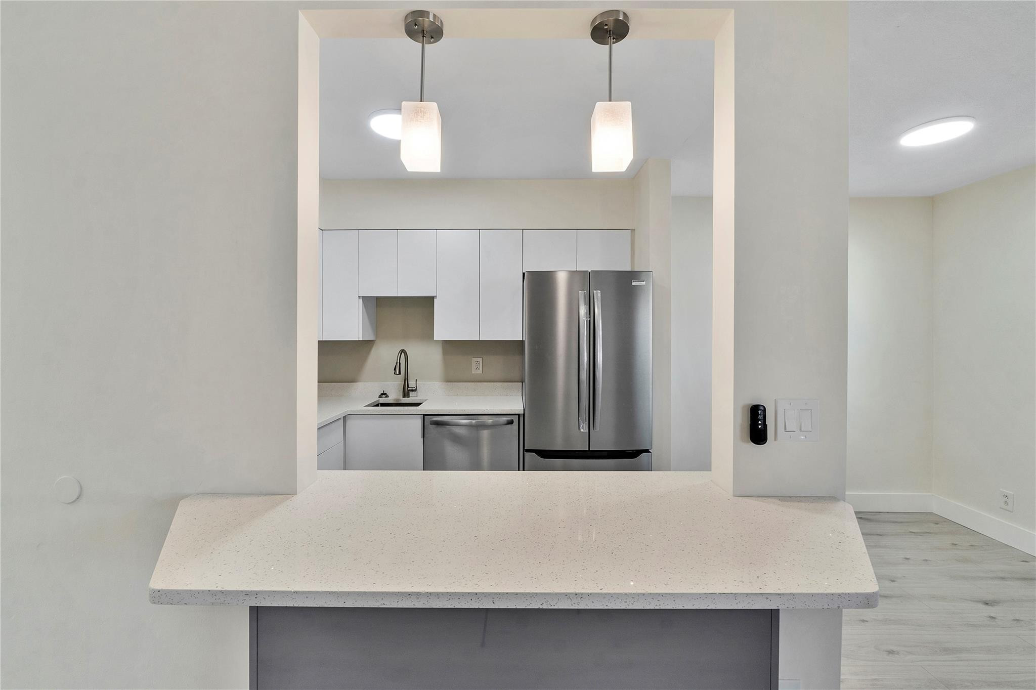 251 NE 40th St 253