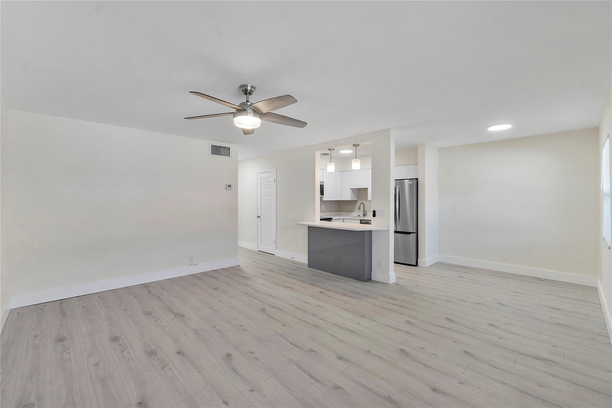 251 NE 40th St 253