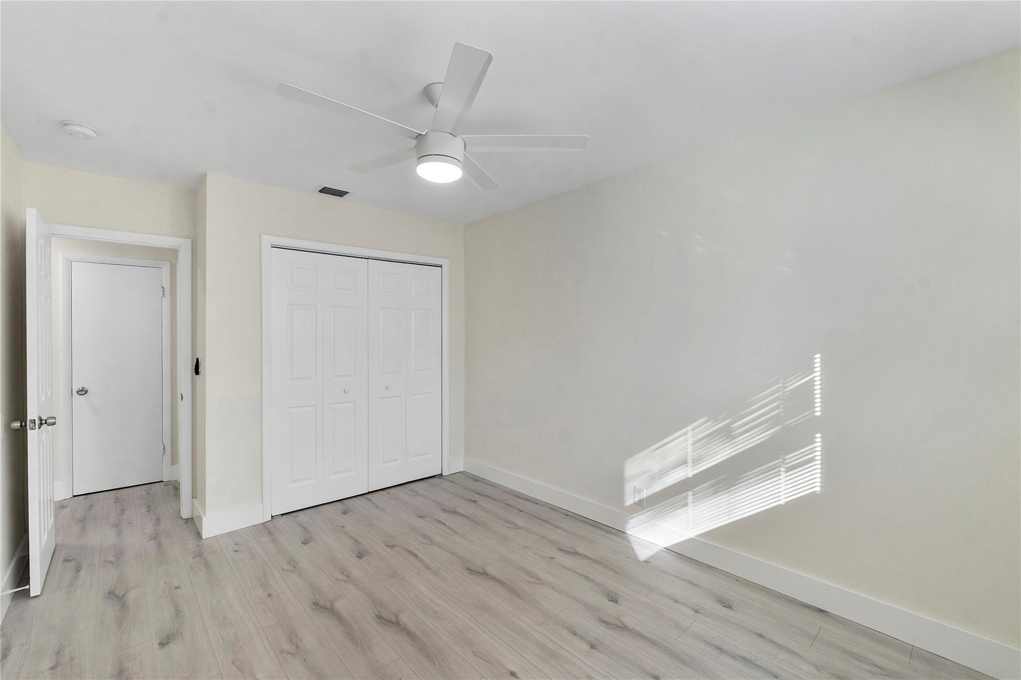 251 NE 40th St 253