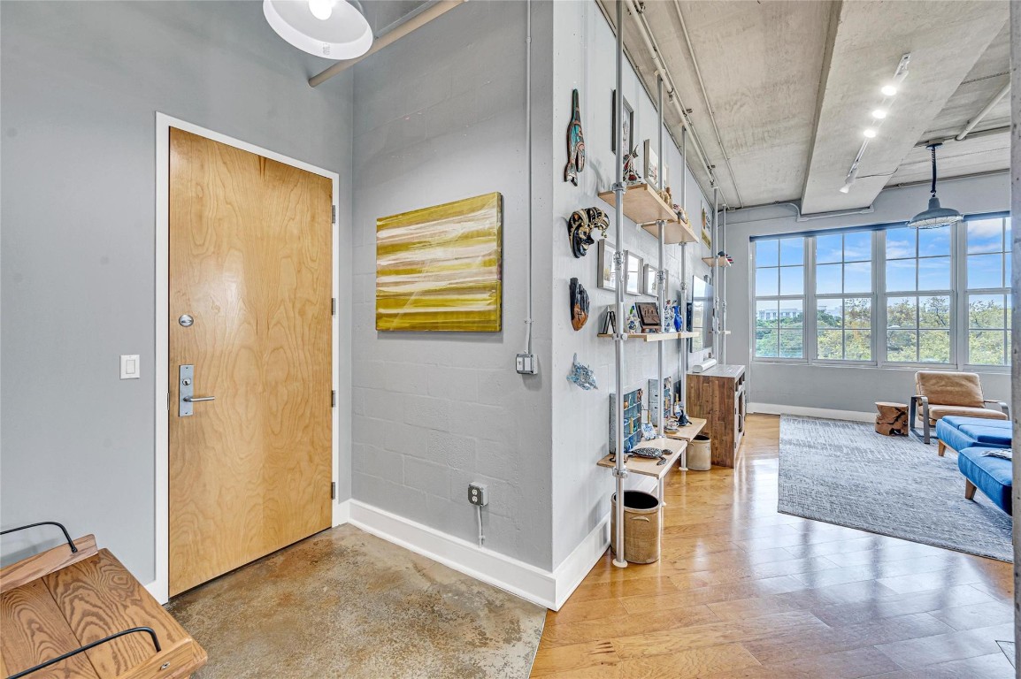 425 N Andrews Ave 301