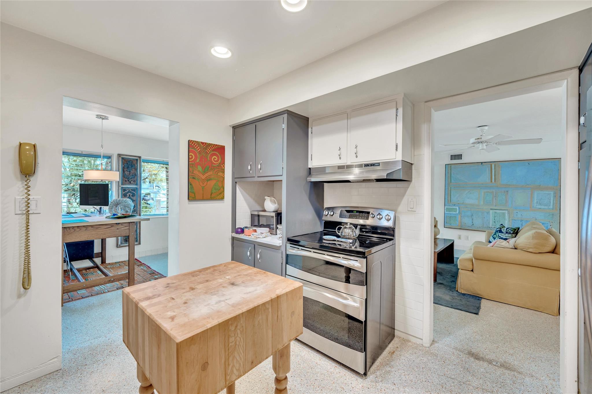 224 N Gordon Rd