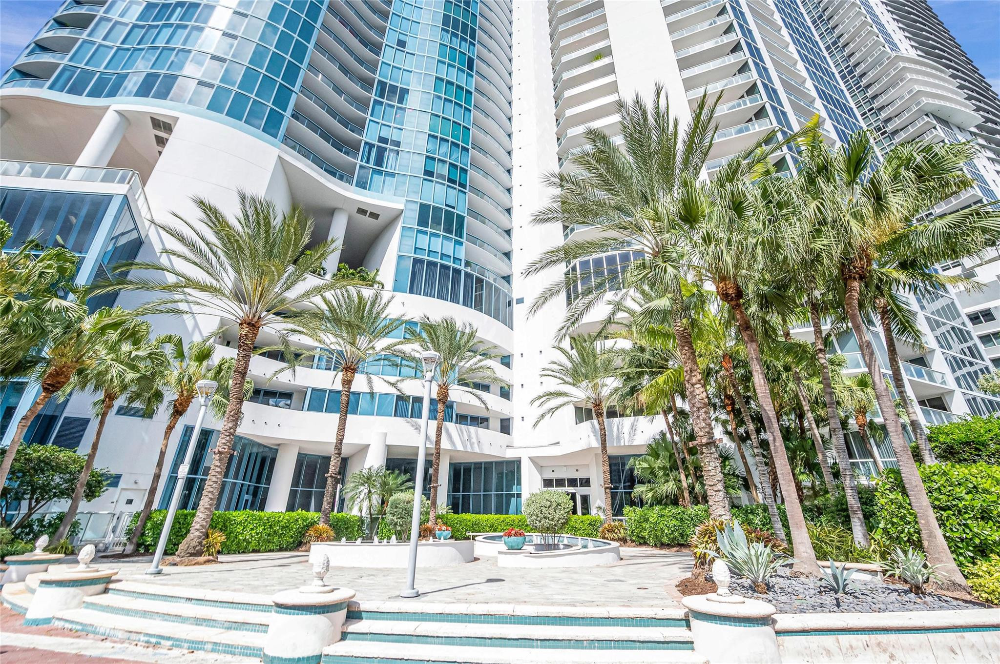 333 Las Olas Way 3803