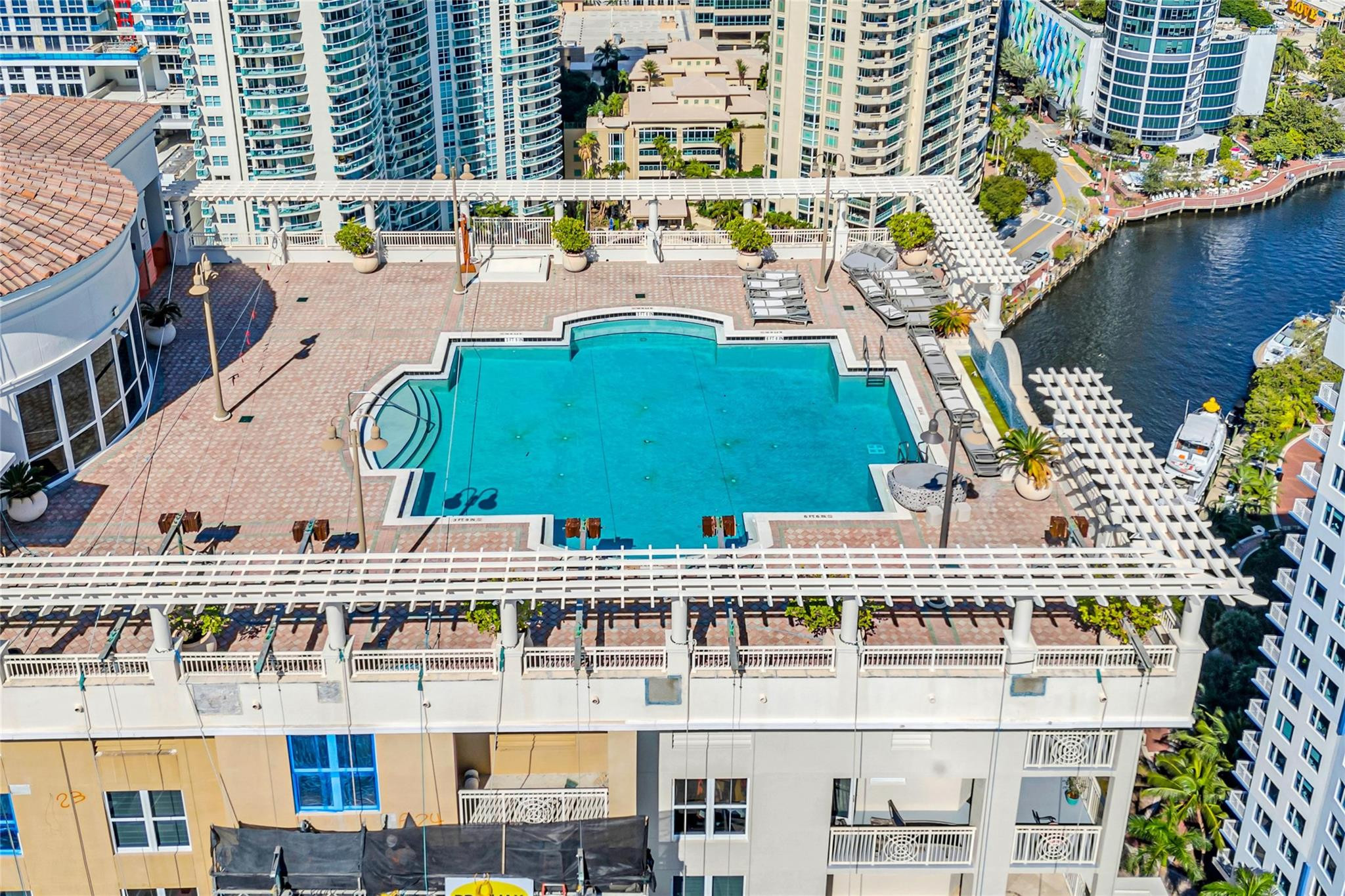 511 SE 5th Ave 1212