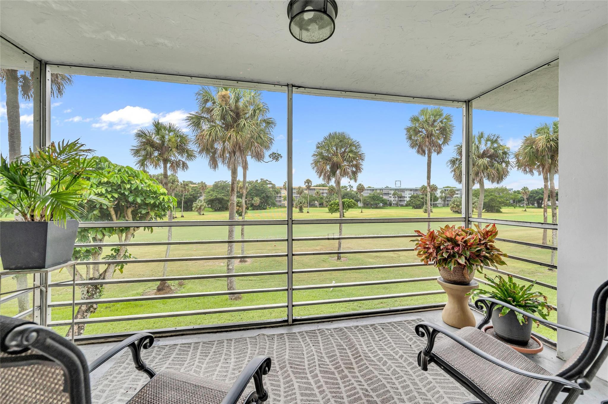 905 Cypress Ter 205