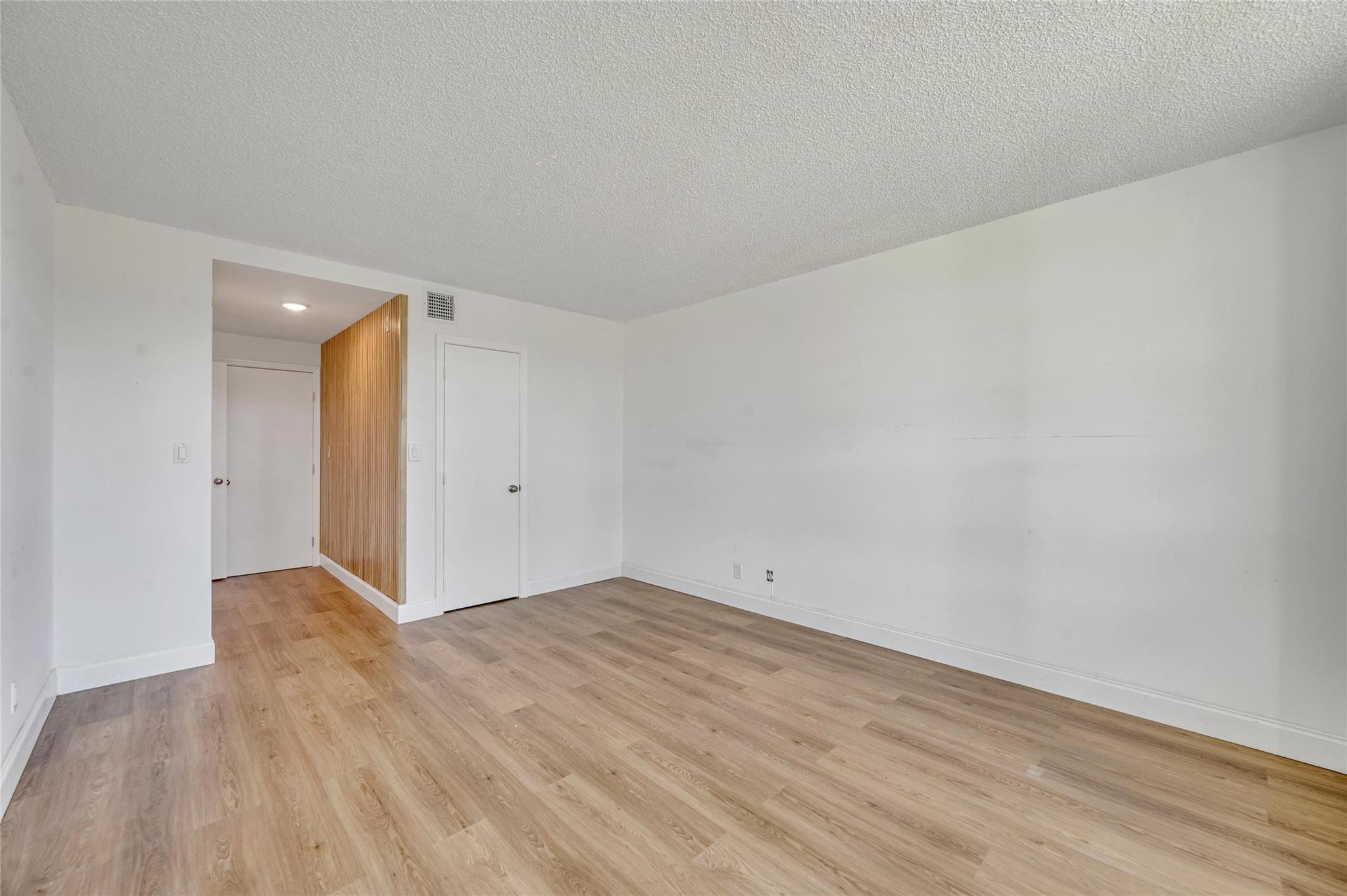 905 Cypress Ter 205