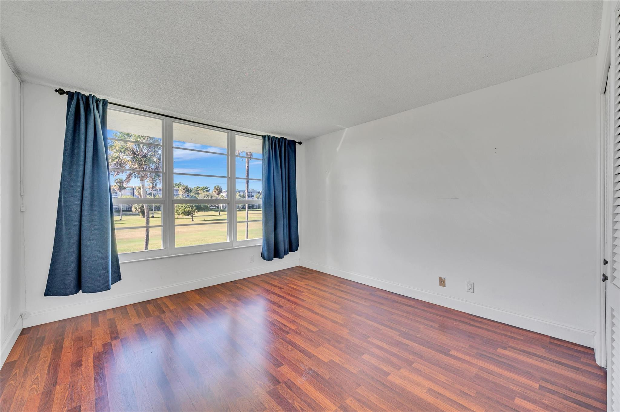 905 Cypress Ter 205