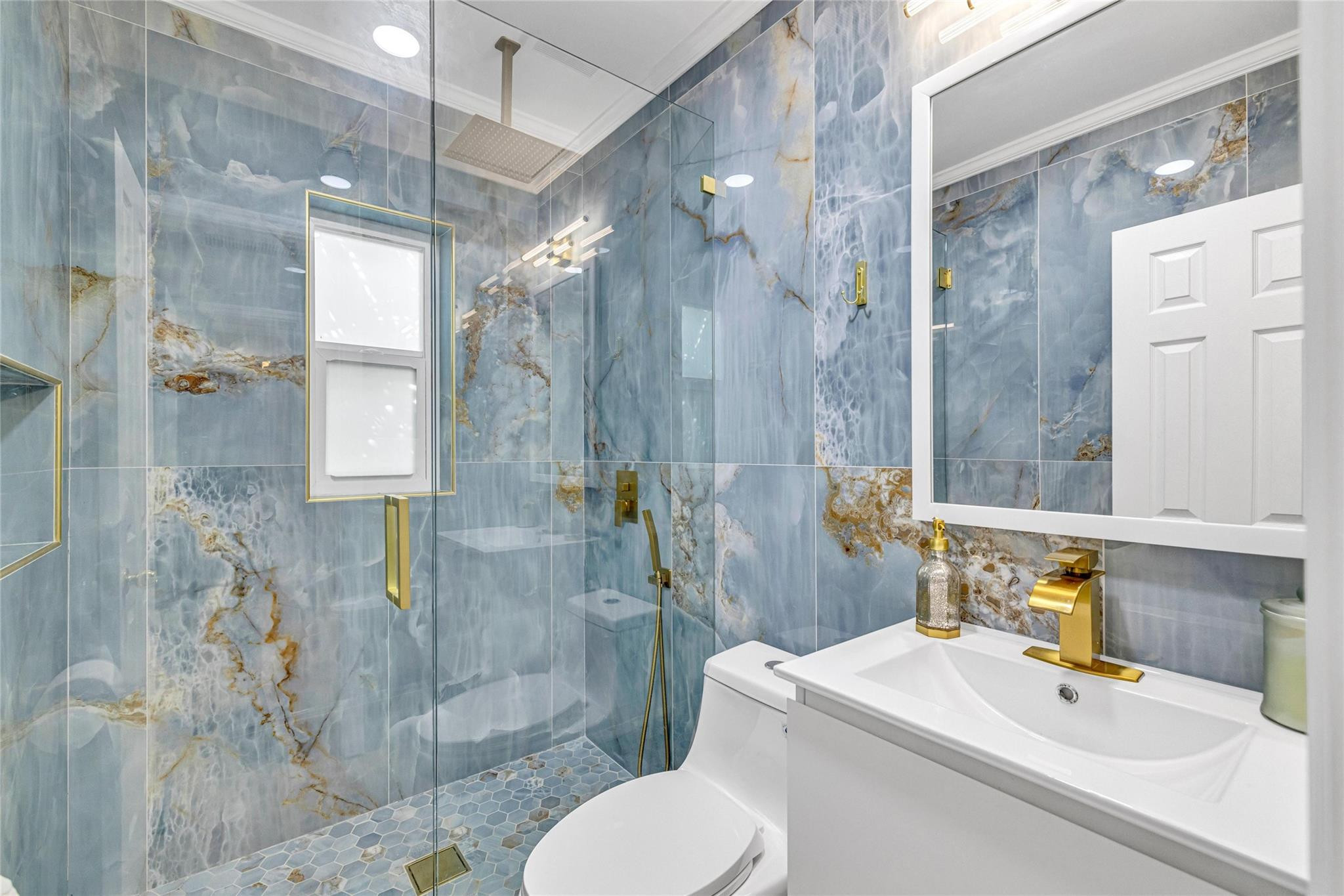 617 N Victoria Park Rd