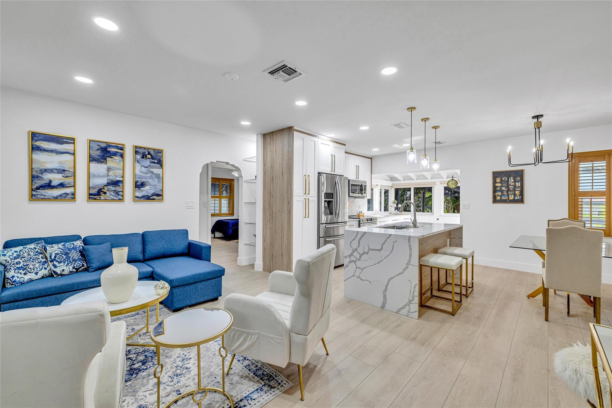 617 N Victoria Park Rd