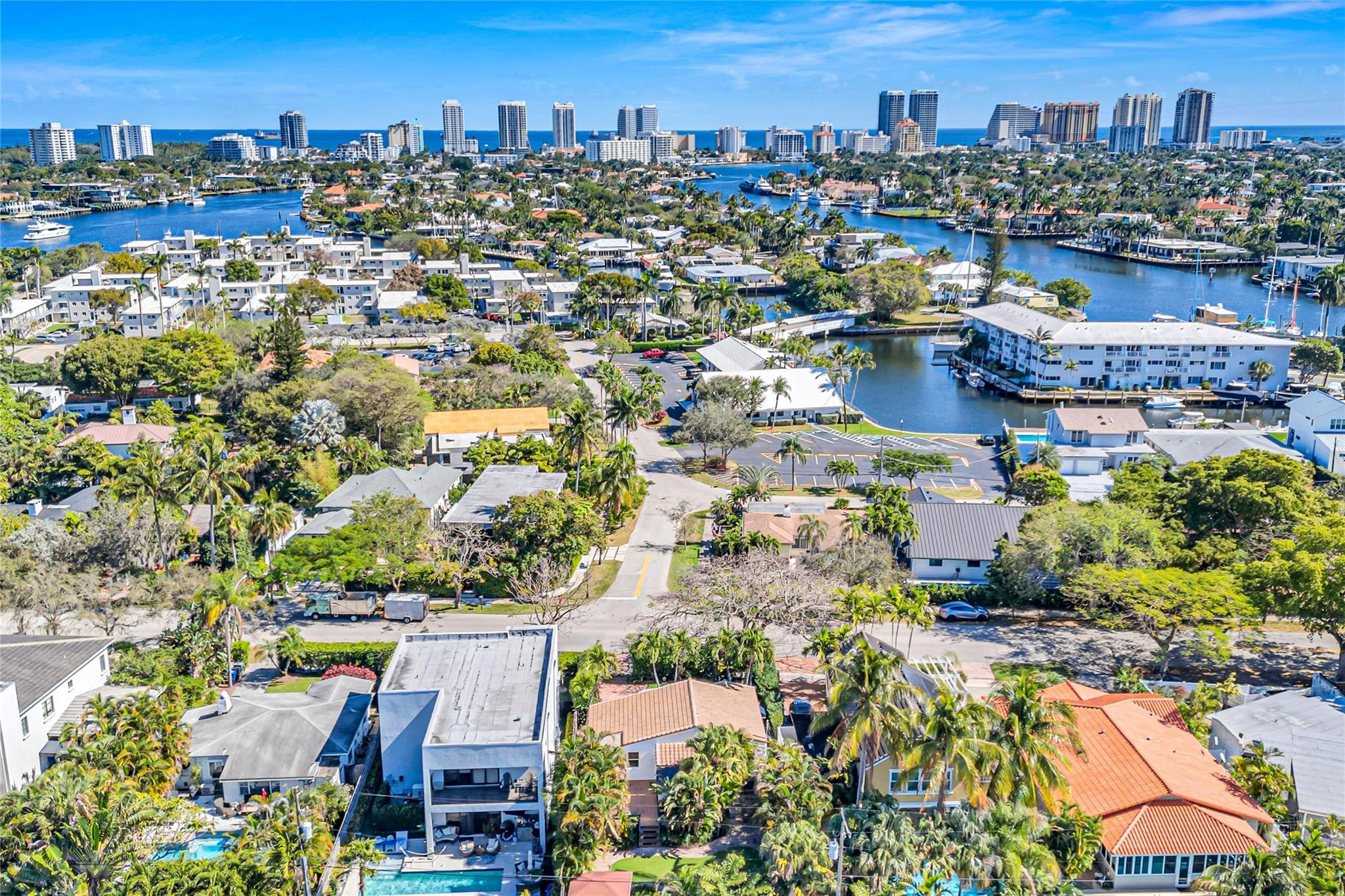 617 N Victoria Park Rd