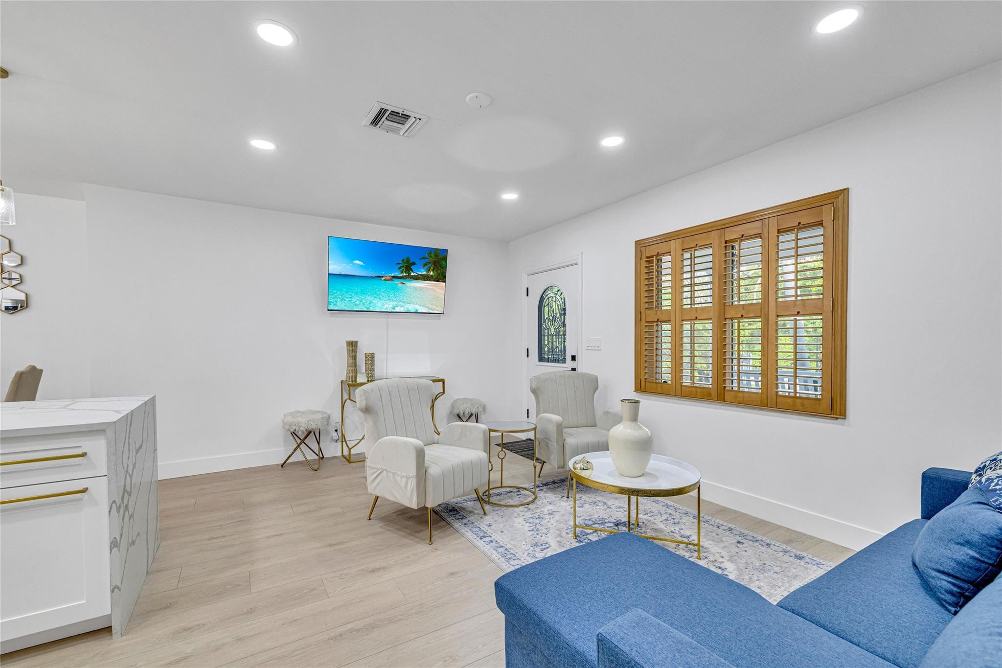 617 N Victoria Park Rd