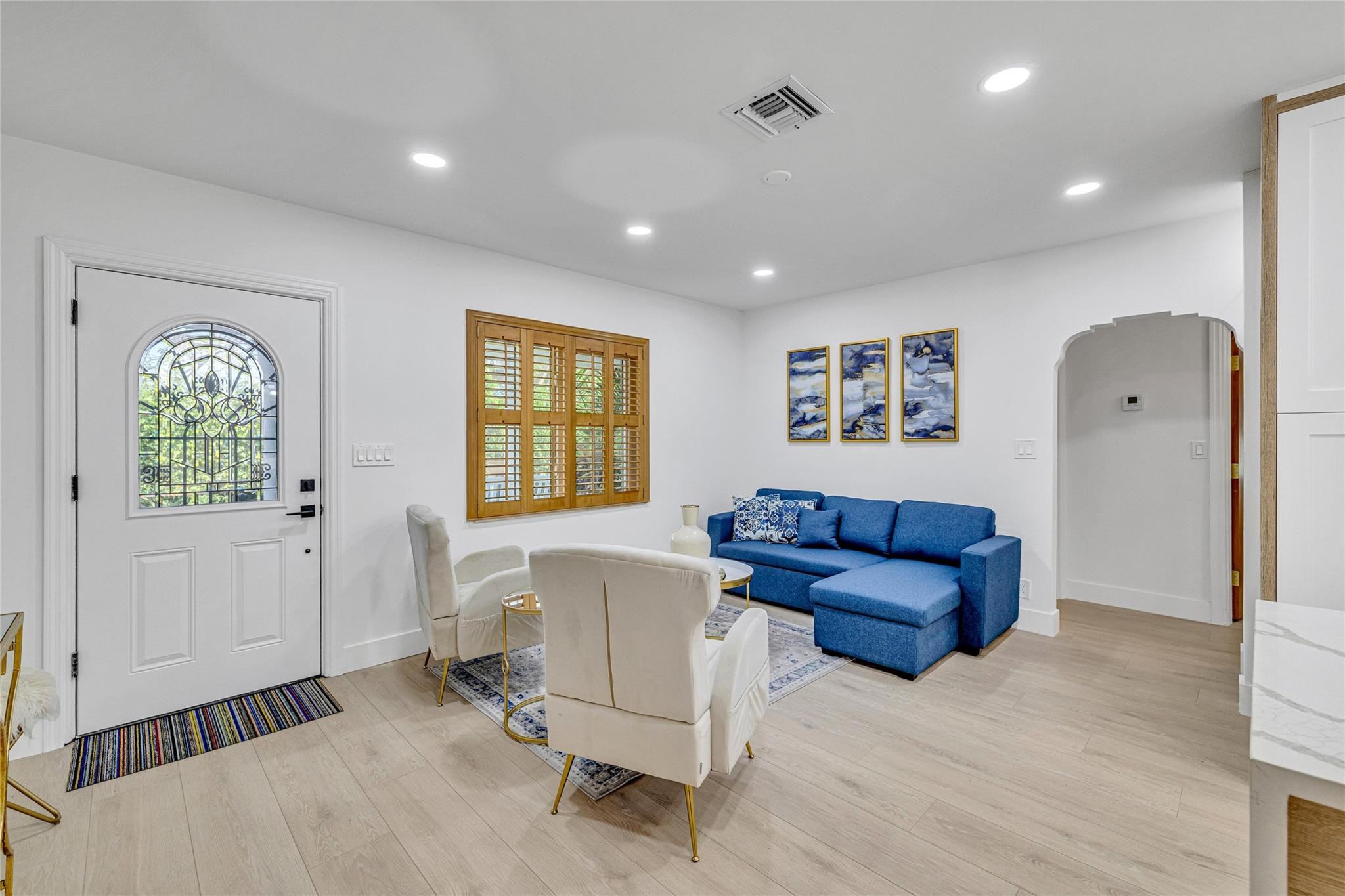 617 N Victoria Park Rd