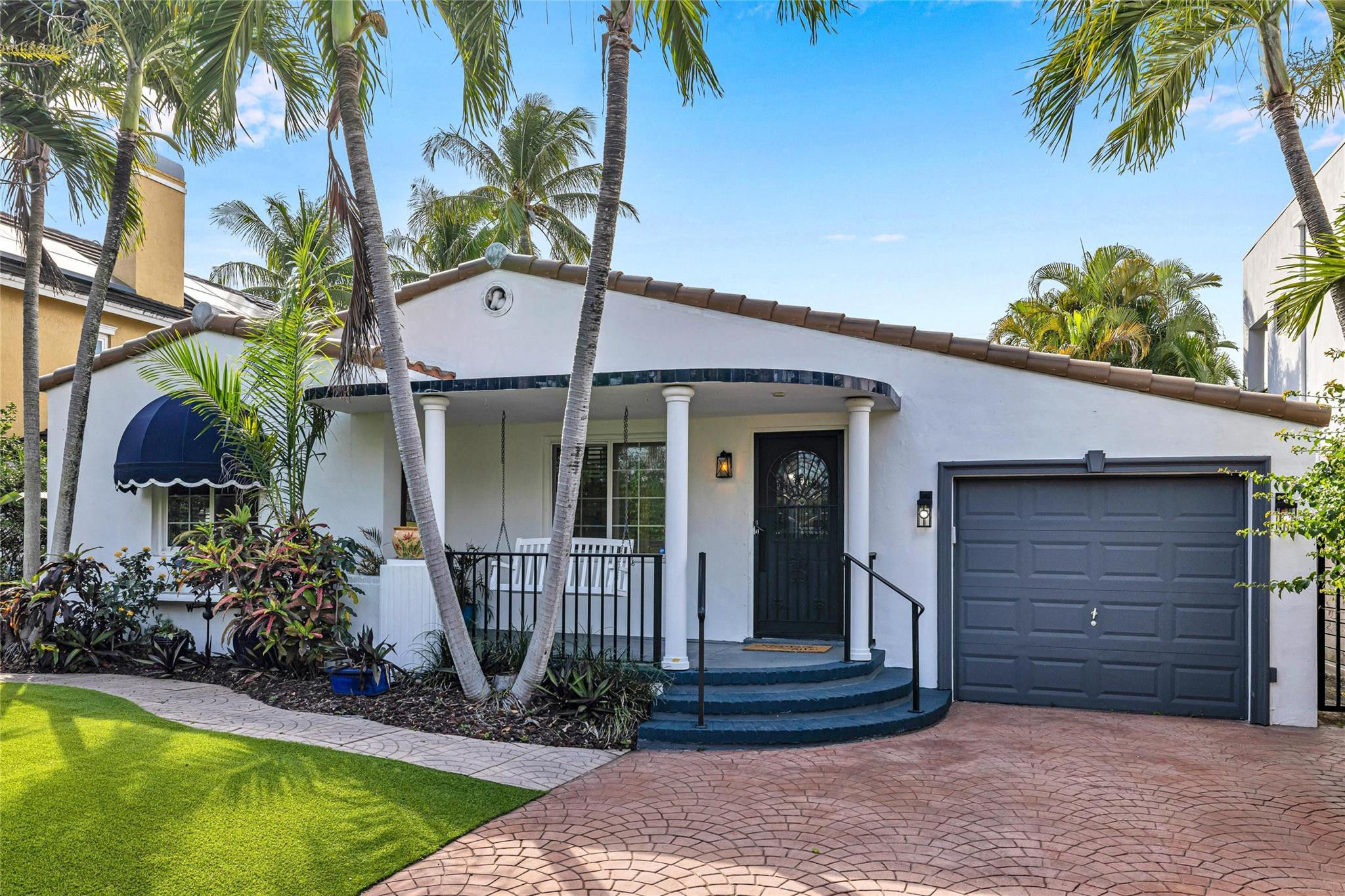 617 N Victoria Park Rd