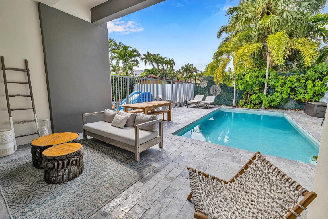 2240 SW 16th Ave 2240