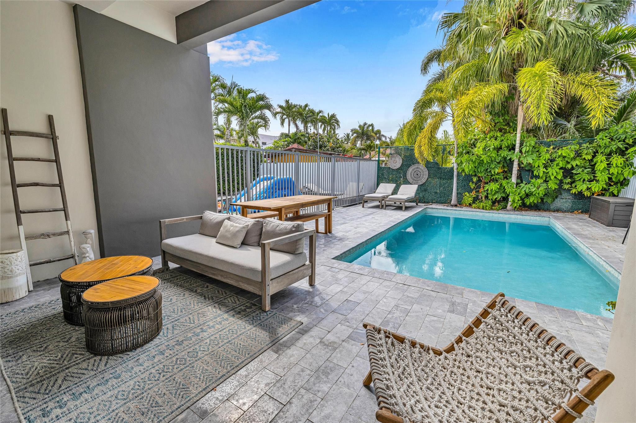 2240 SW 16th Ave 2240