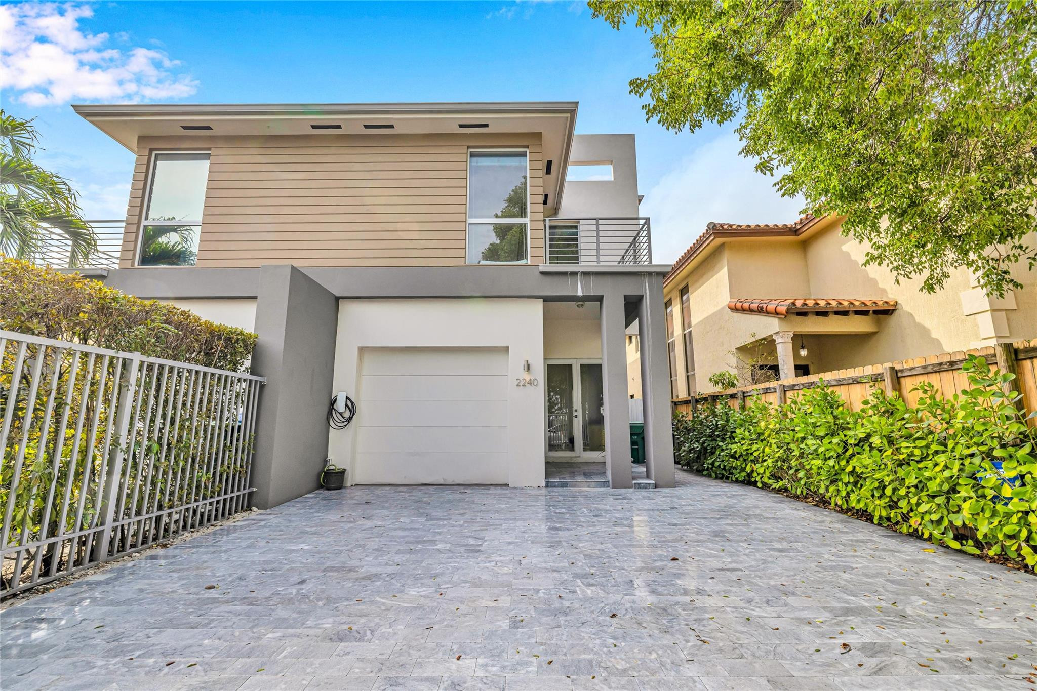 2240 SW 16th Ave 2240