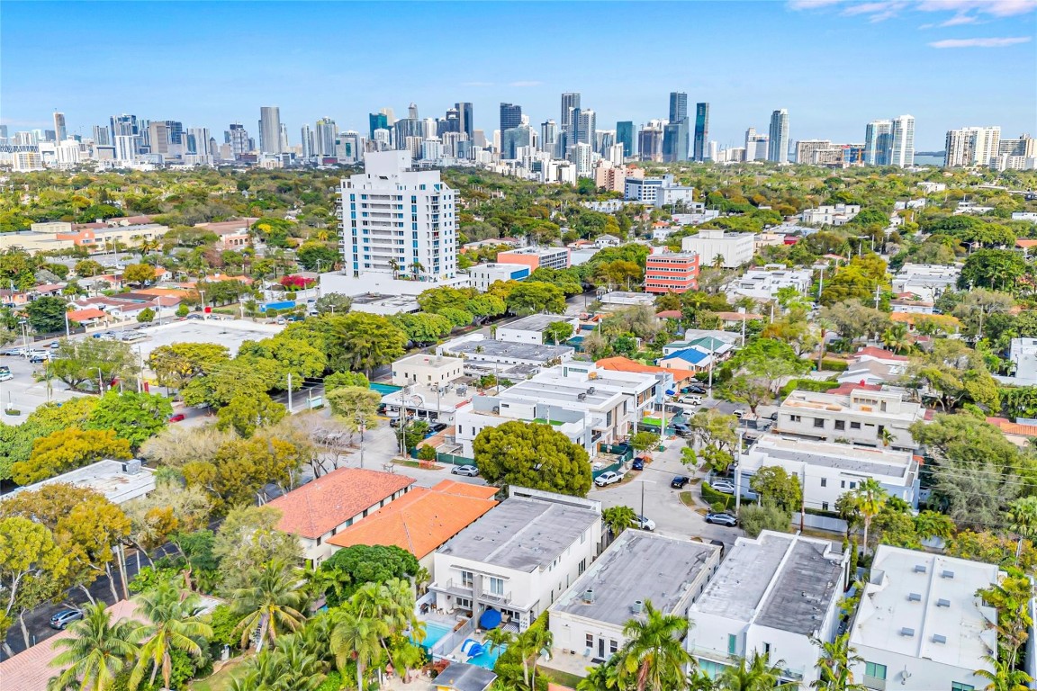 2240 SW 16th Ave 2240