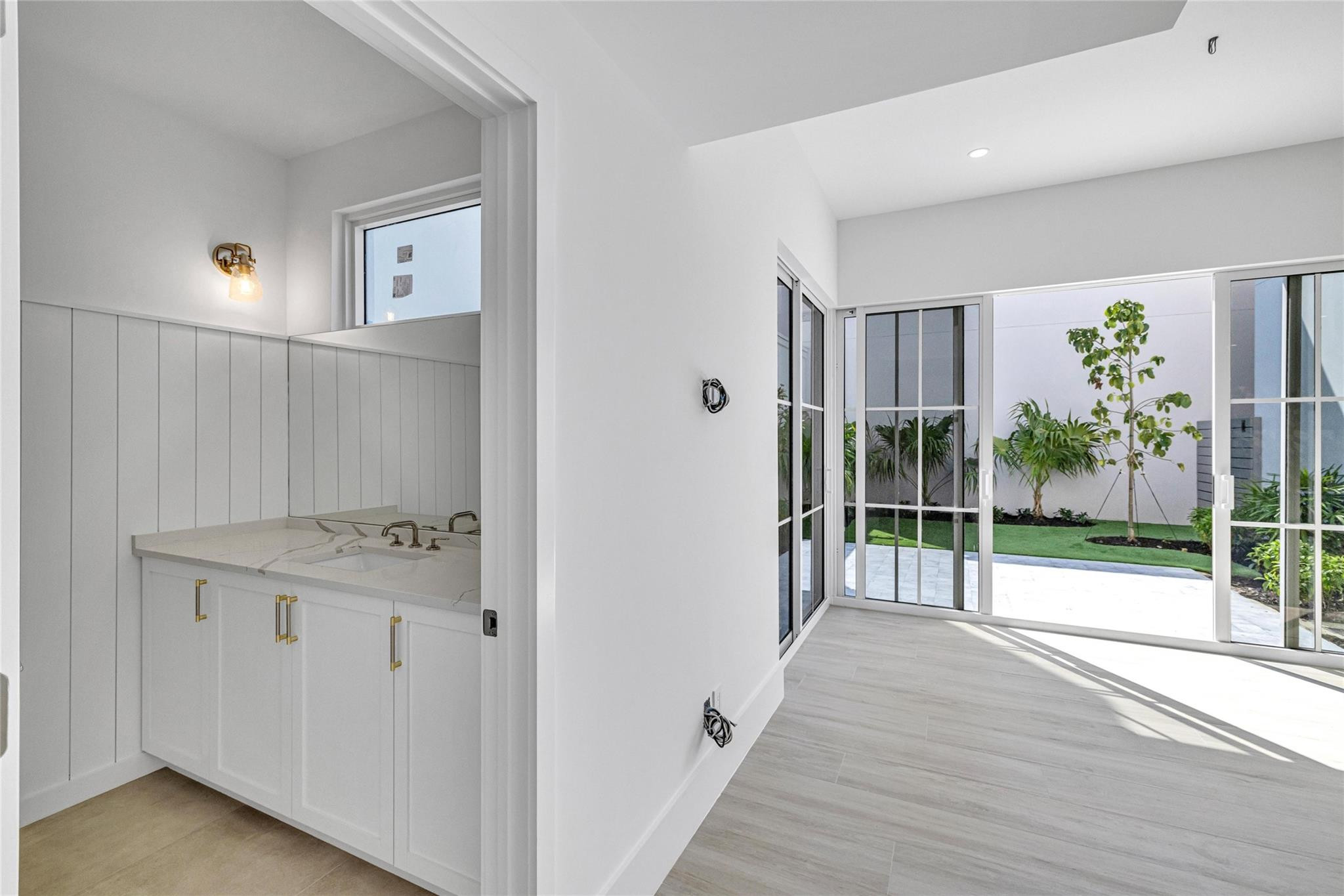 620 NE 15th Ave