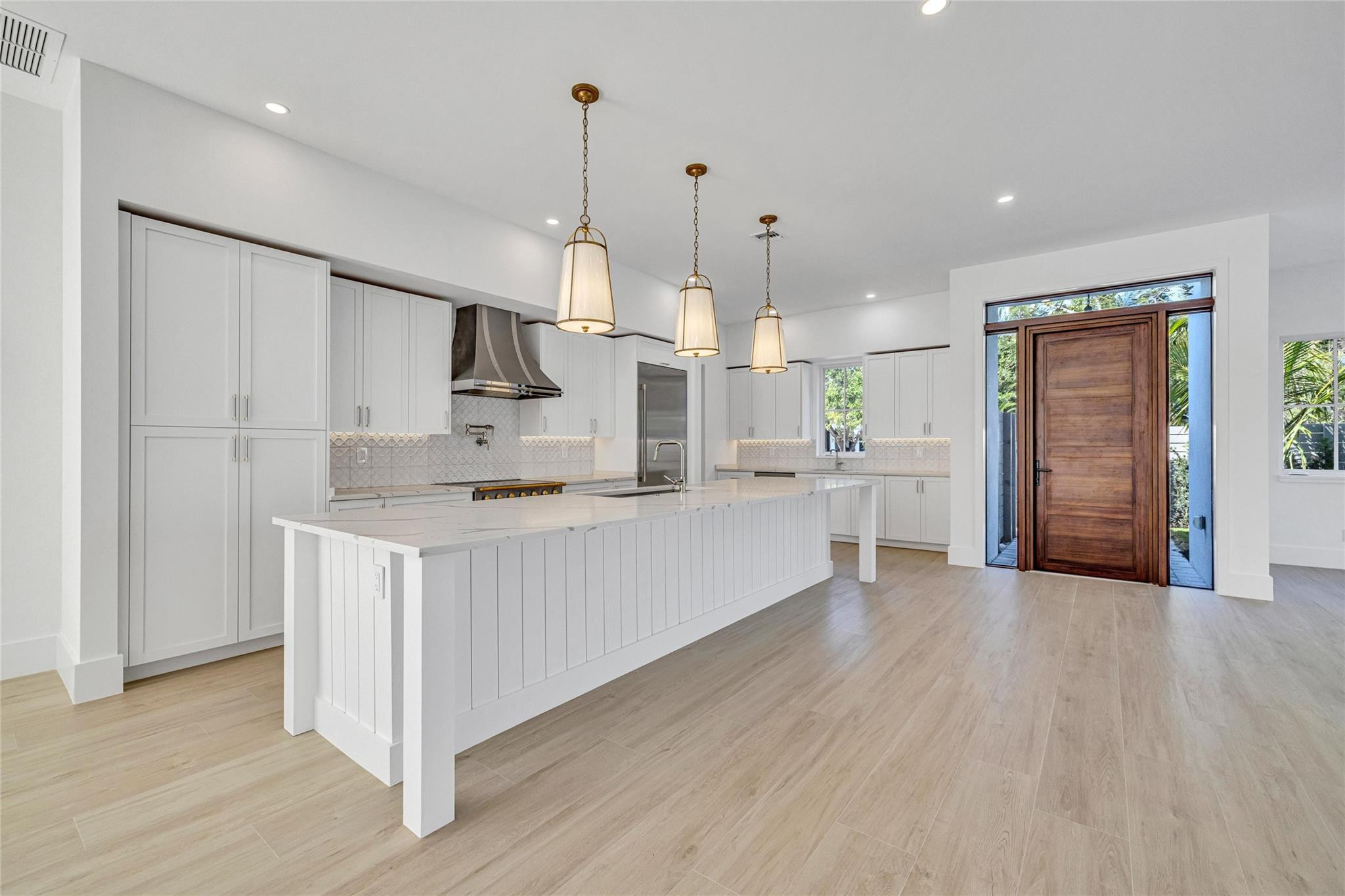 620 NE 15th Ave