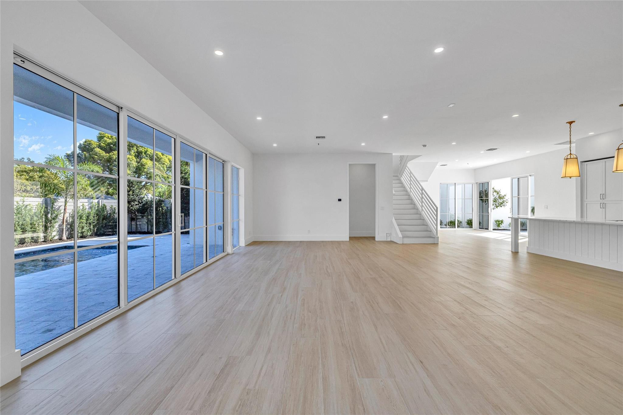 620 NE 15th Ave
