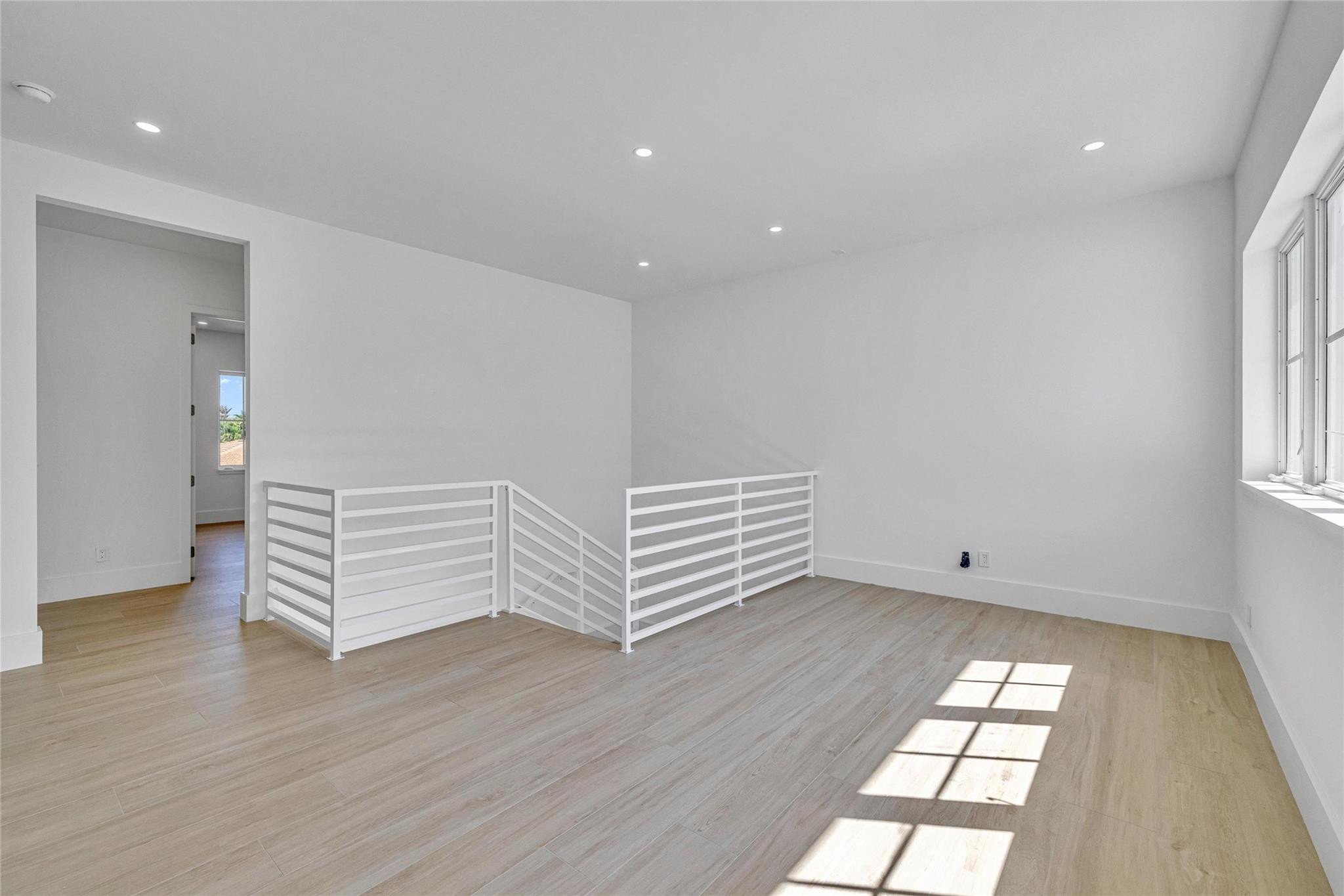 620 NE 15th Ave