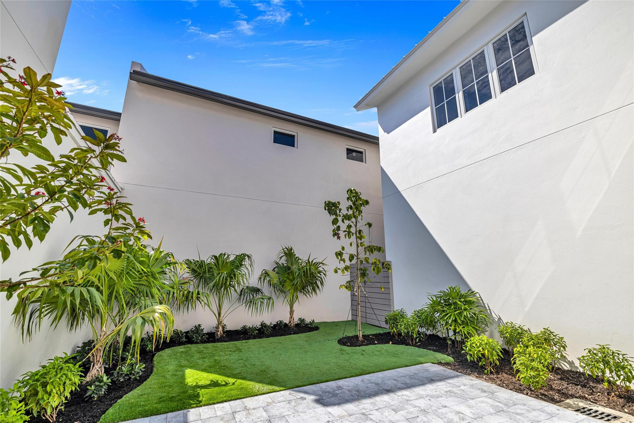 620 NE 15th Ave
