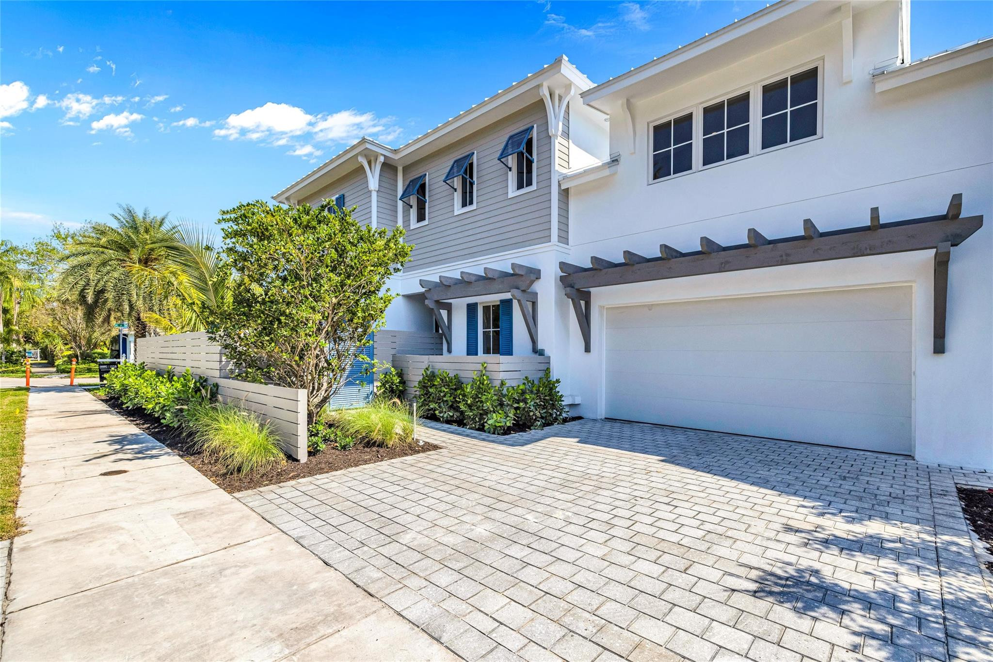 620 NE 15th Ave